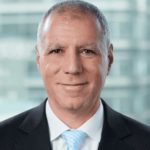 Bancos Globais Alertam Sobre Impacto da Inteligência Artificial e Defendem Adaptação dos Funcionários